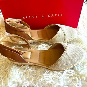 NWOT Kellie & Katie Nessa Espadrille